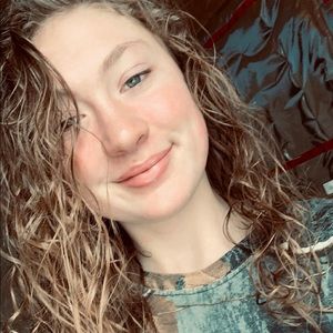 Meet your Posher, Karrissa